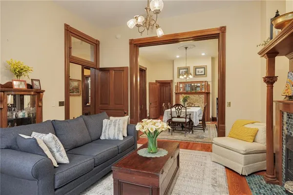 $580,000 | 1328 Francis Street, St. Joseph, MO 64501