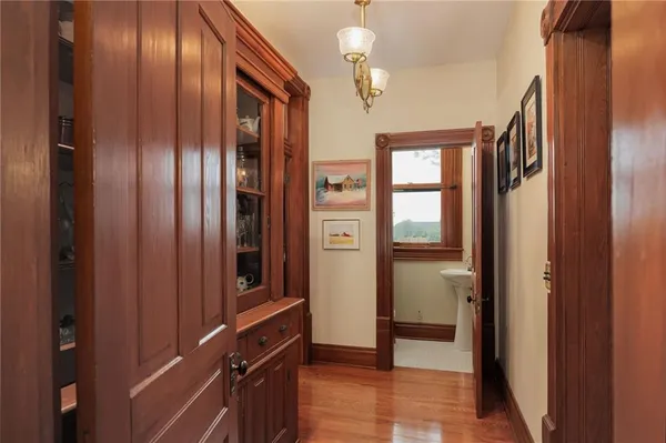 $580,000 | 1328 Francis Street, St. Joseph, MO 64501