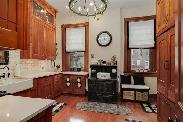 $580,000 | 1328 Francis Street, St. Joseph, MO 64501