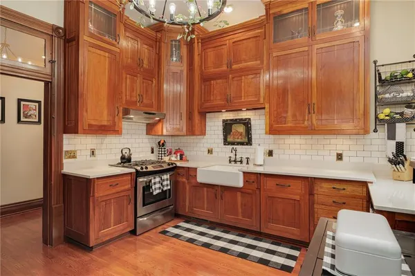$580,000 | 1328 Francis Street, St. Joseph, MO 64501