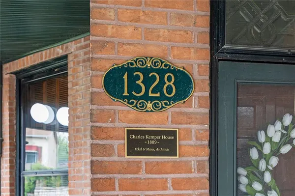 $580,000 | 1328 Francis Street, St. Joseph, MO 64501