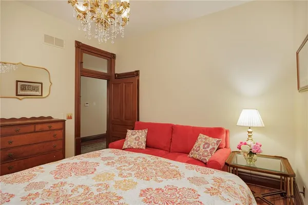 $580,000 | 1328 Francis Street, St. Joseph, MO 64501