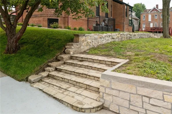 $580,000 | 1328 Francis Street, St. Joseph, MO 64501