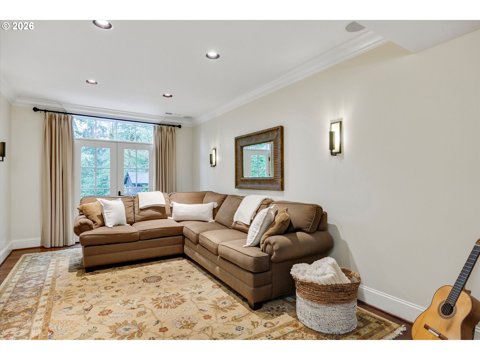 1011 Troon Road Lake Oswego, OR 97034 - Photo 15 of 41 Family Room