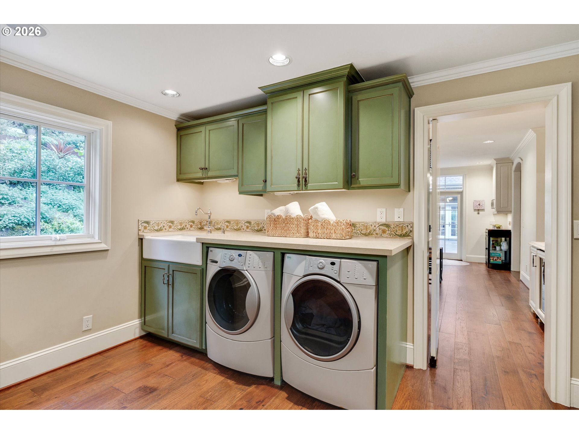 1011 Troon Road Lake Oswego, OR 97034 - Photo 21 of 41 Laundry