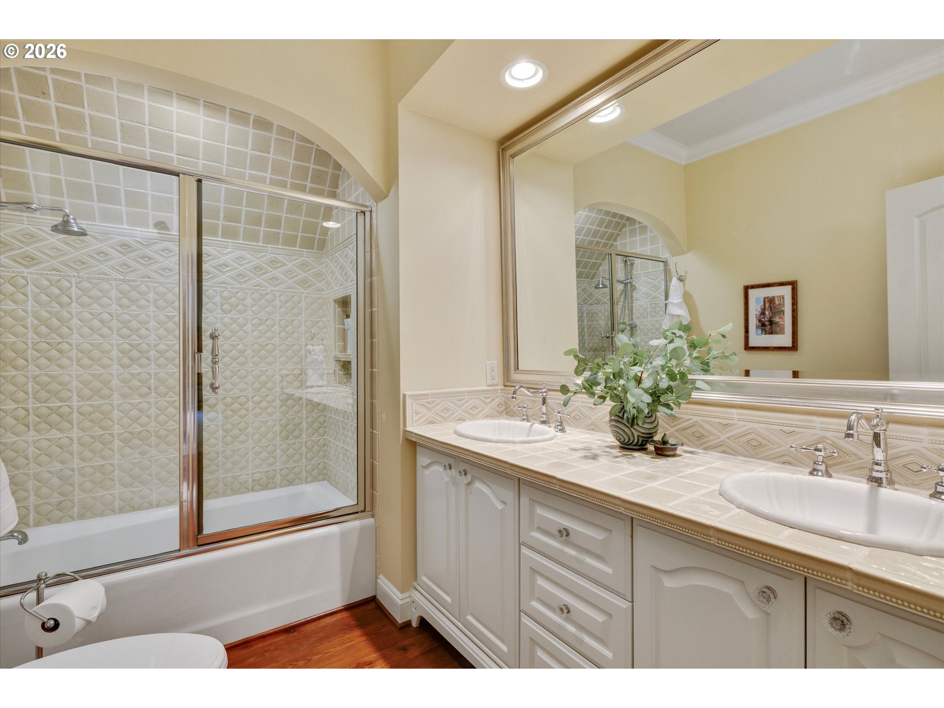 1011 Troon Road Lake Oswego, OR 97034 - Photo 29 of 41 Bathroom