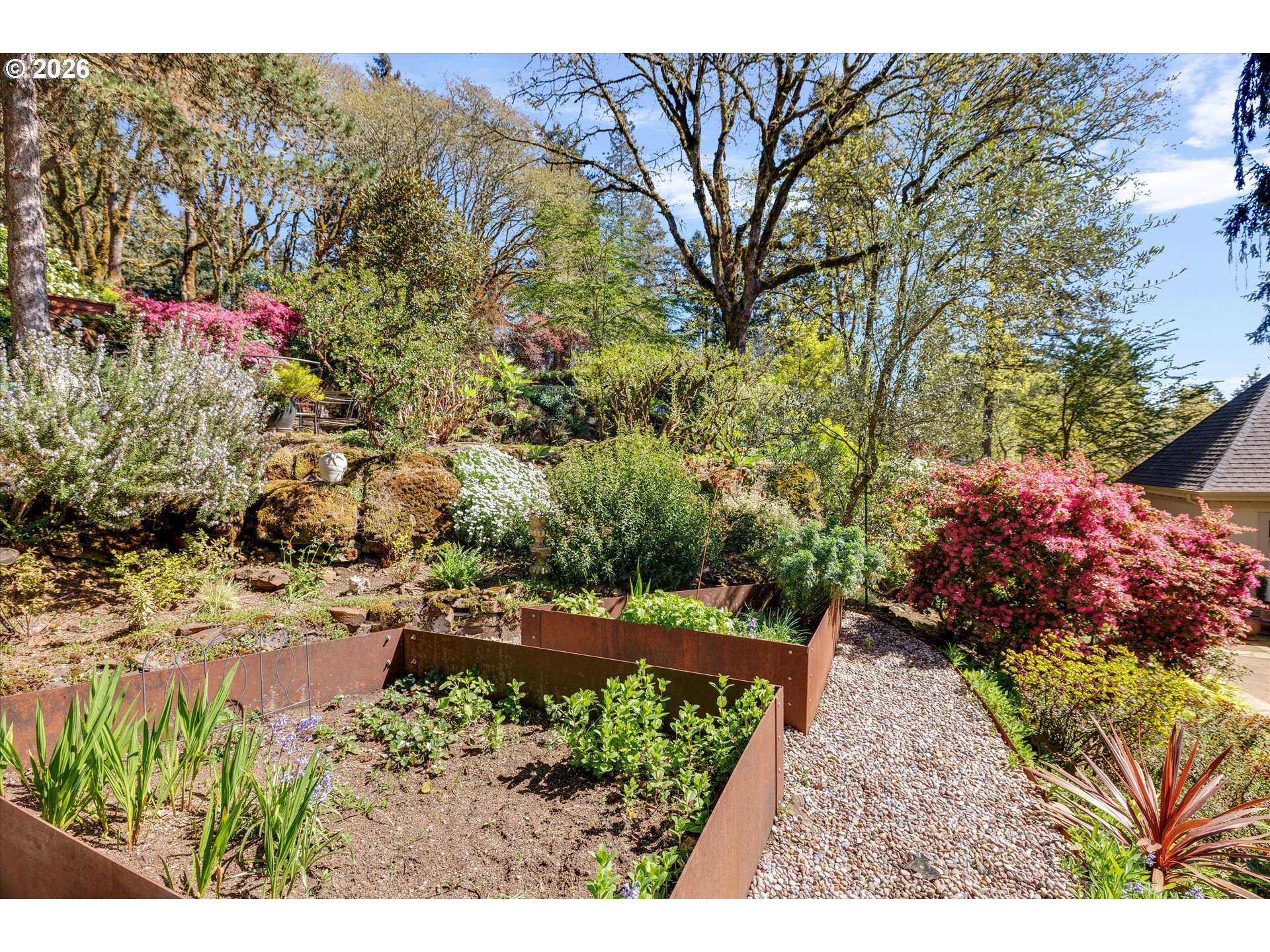 1011 Troon Road Lake Oswego, OR 97034 - Photo 40 of 41