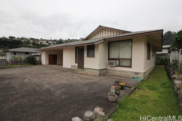 2437 Pauoa Road, Unit B Honolulu, HI 96813 - Photo 1 of 1 a view of a house with a yard