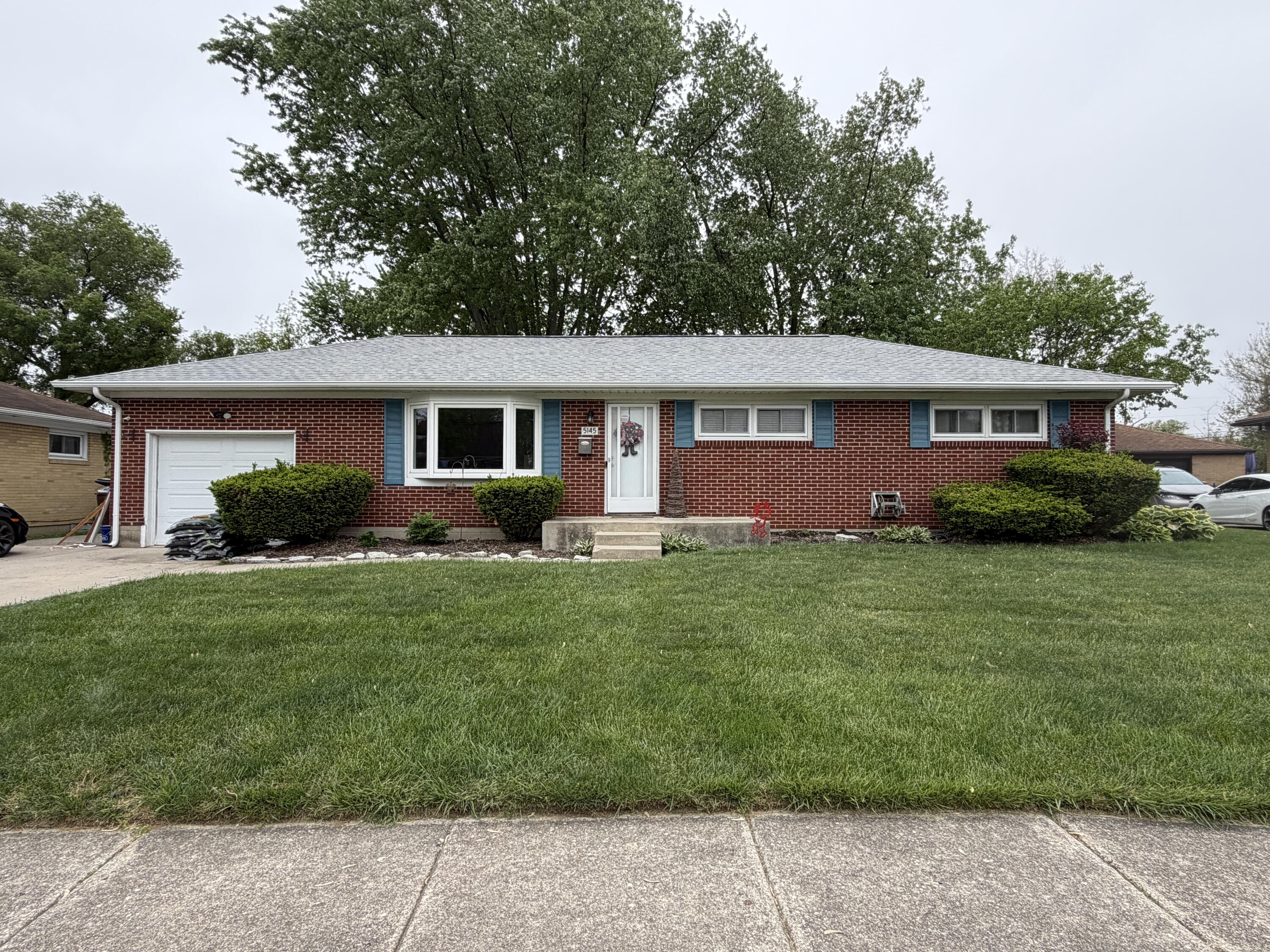 5145 West Ridgewood Road Springfield, OH 45503 - Photo 1 of 24