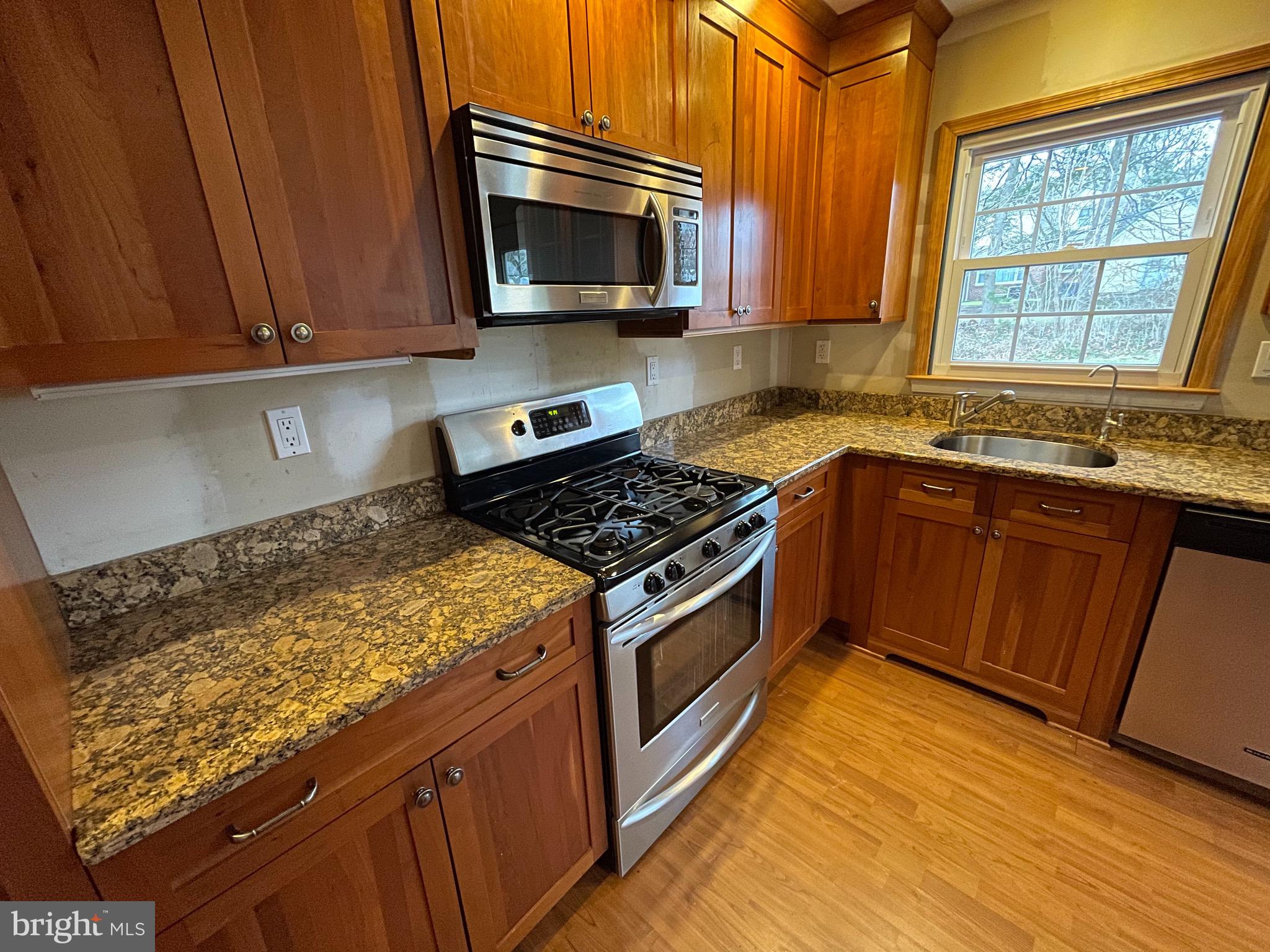924 Gilbert Road Cheltenham, PA 19012 - Photo 14 of 38