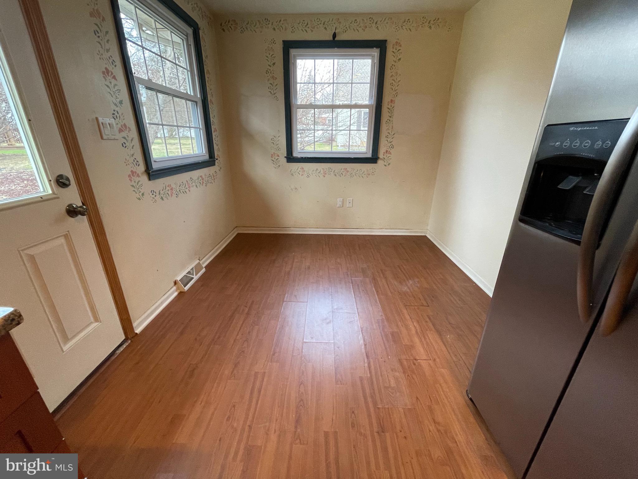 924 Gilbert Road Cheltenham, PA 19012 - Photo 15 of 38