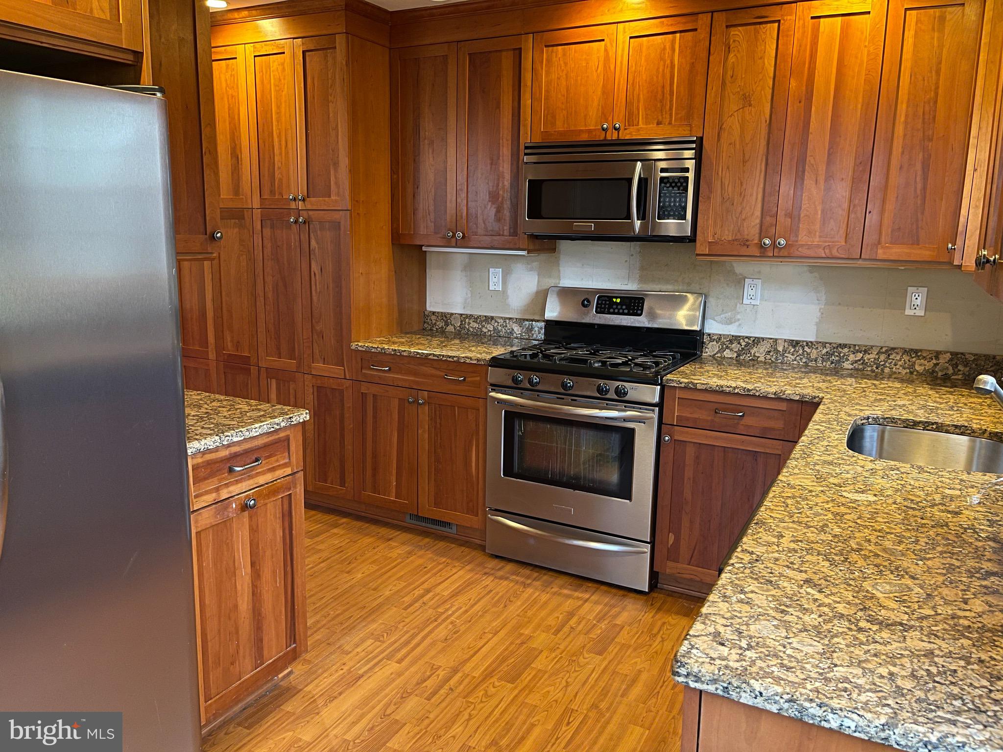 924 Gilbert Road Cheltenham, PA 19012 - Photo 18 of 38