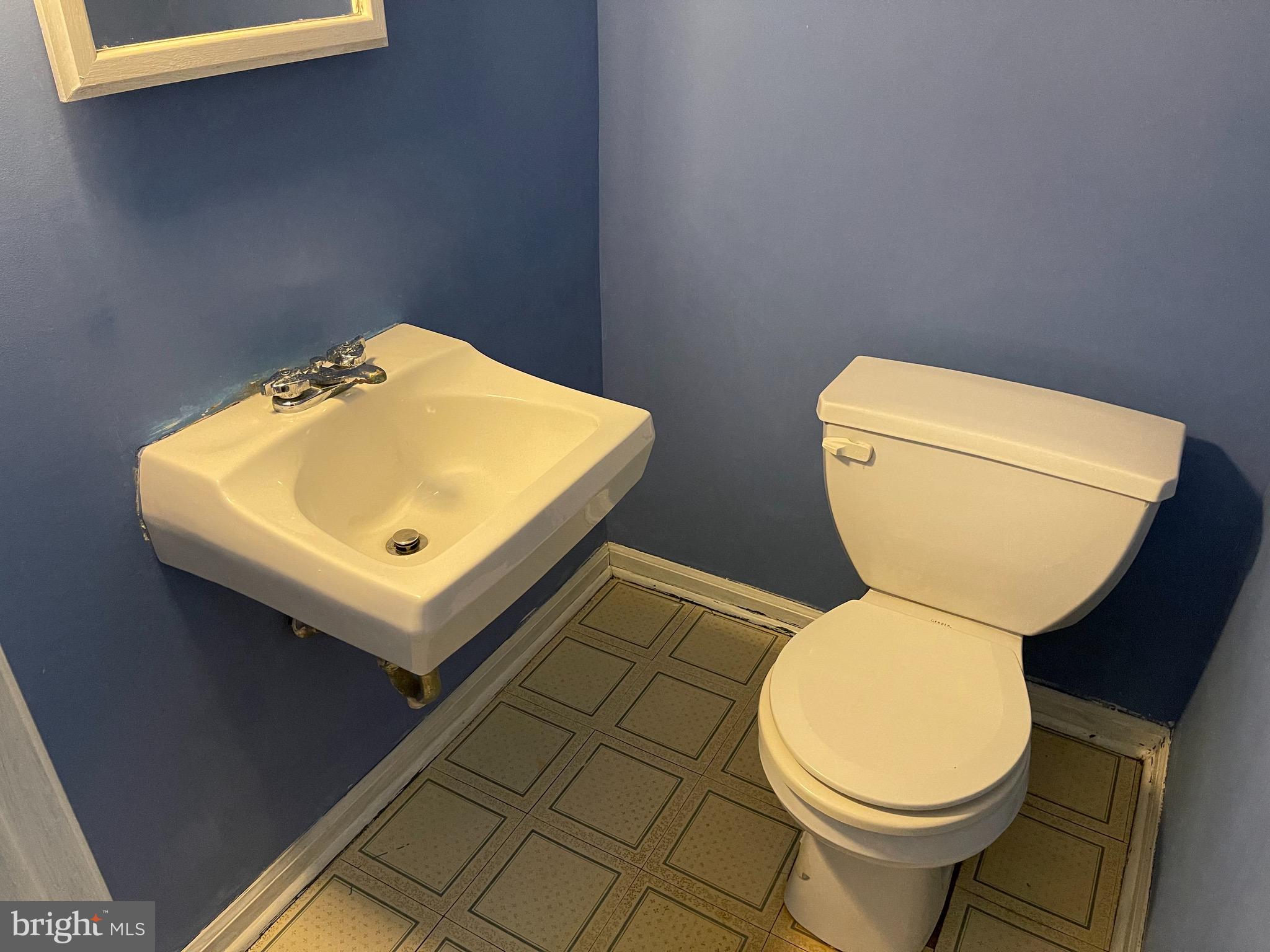 924 Gilbert Road Cheltenham, PA 19012 - Photo 22 of 38
