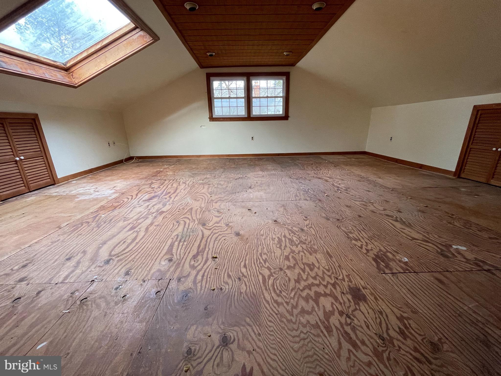 924 Gilbert Road Cheltenham, PA 19012 - Photo 31 of 38