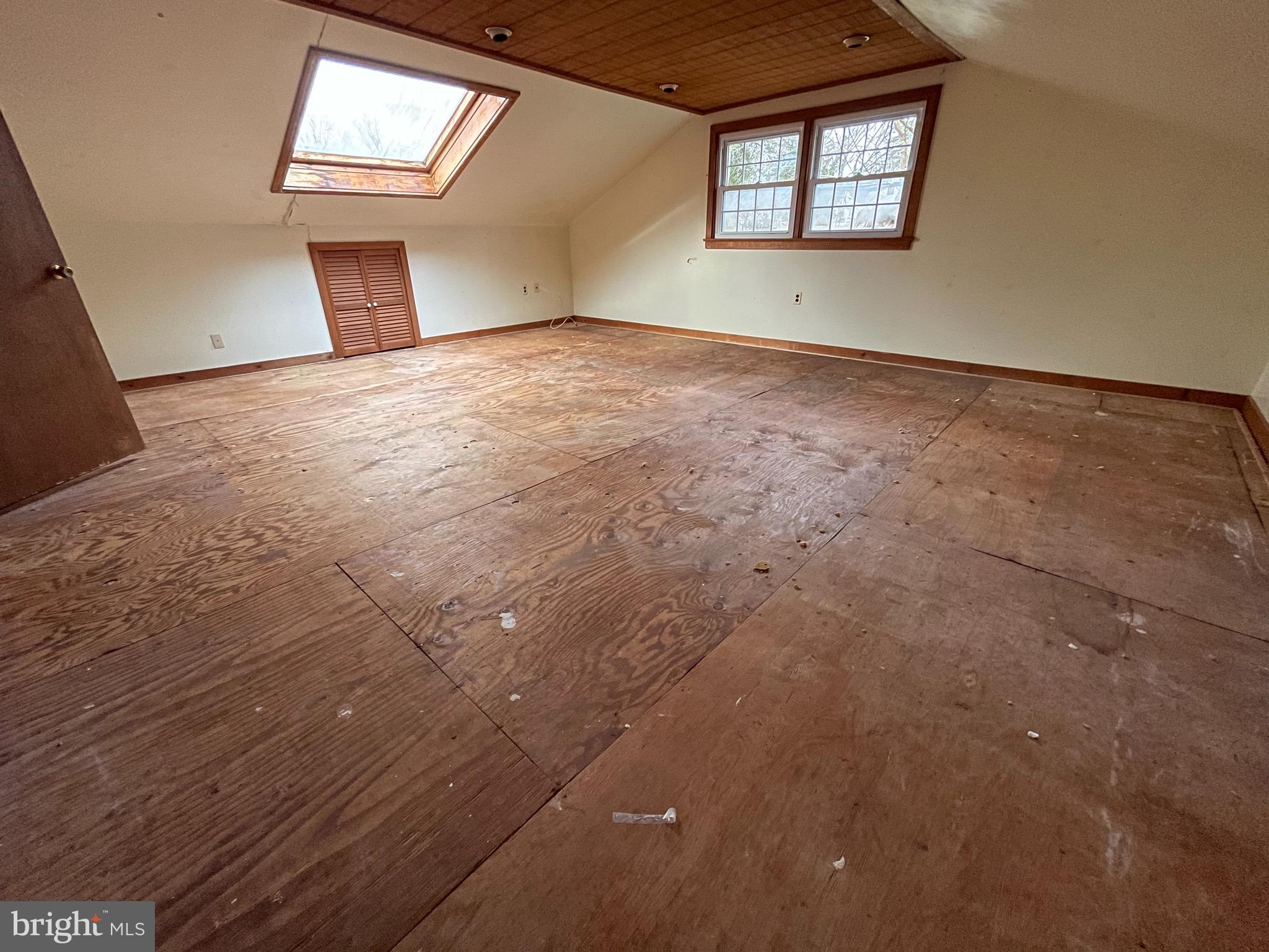 924 Gilbert Road Cheltenham, PA 19012 - Photo 32 of 38