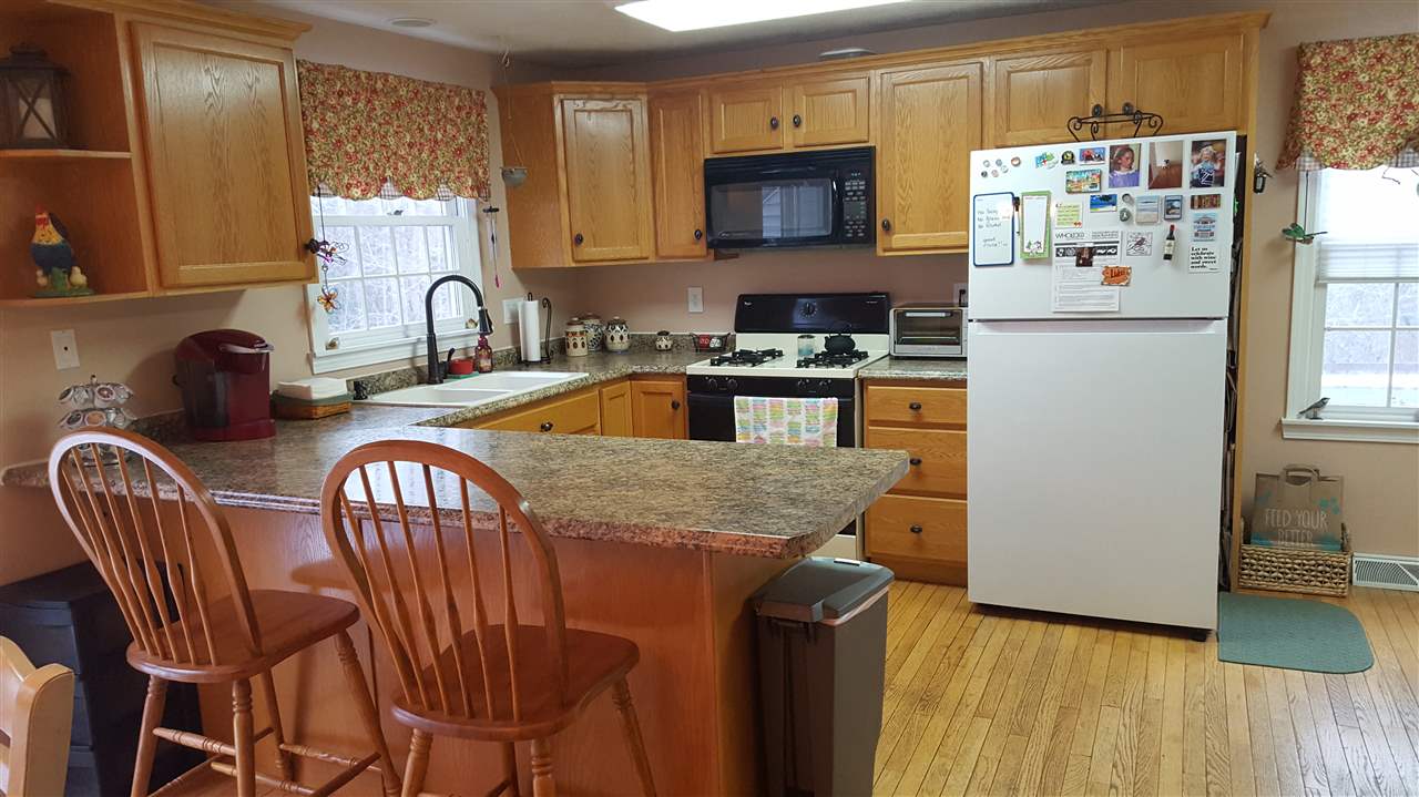 68 Ramsgate Ridge Drive, Unit 261 Nashua, NH 03063 - Photo 3 of 16