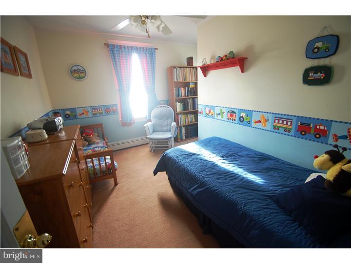 115 Ridley Drive Wallingford, PA 19086 - Photo 16 of 25 Bedroom 2