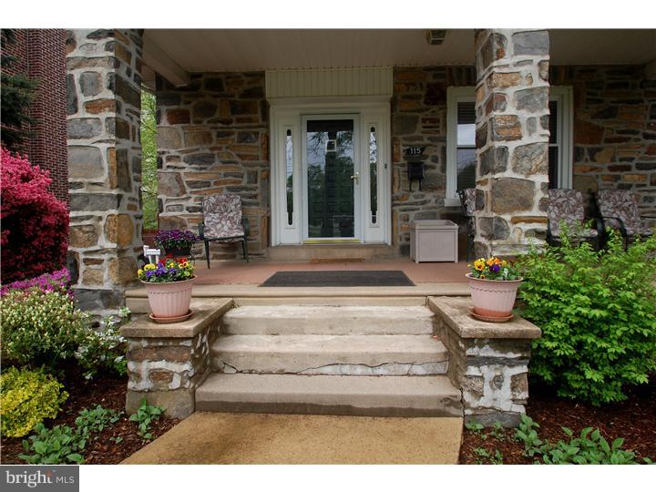 115 Ridley Drive Wallingford, PA 19086 - Photo 3 of 25 Gallery Image 3