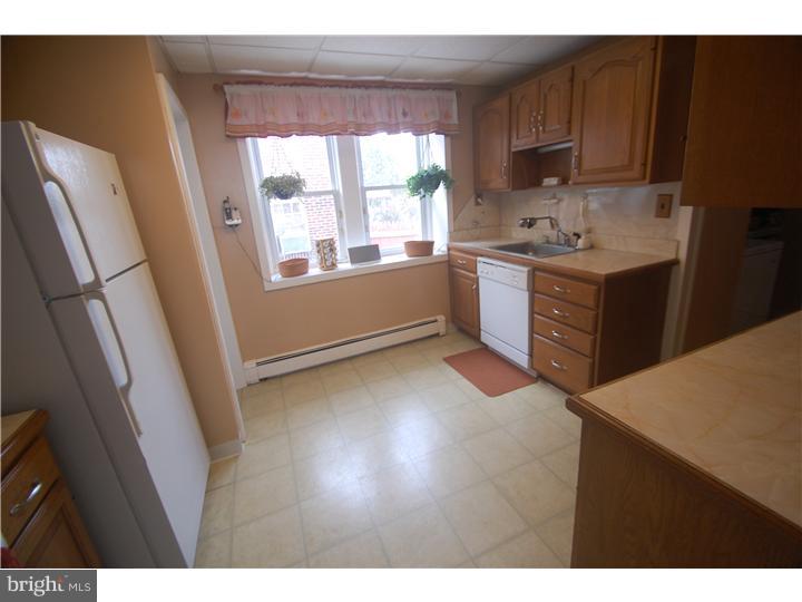 115 Ridley Drive Wallingford, PA 19086 - Photo 10 of 25 Kitchen