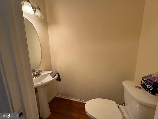 a bathroom with a toilet