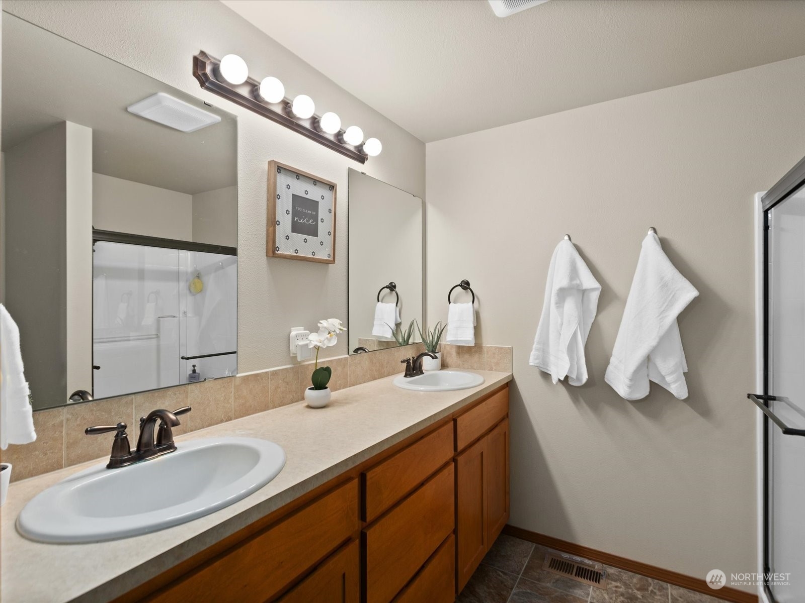 27612 Grandview Road Arlington, WA 98223 - Photo 17 of 40 Gallery Image 17