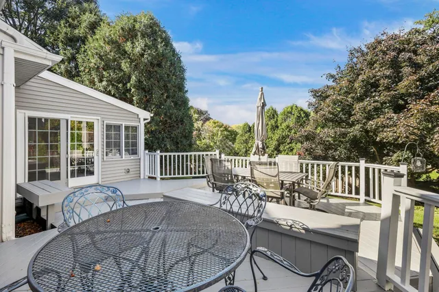 $769,900 | 6 Pintail Circle, Madison, WI 53717