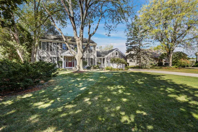 $769,900 | 6 Pintail Circle, Madison, WI 53717