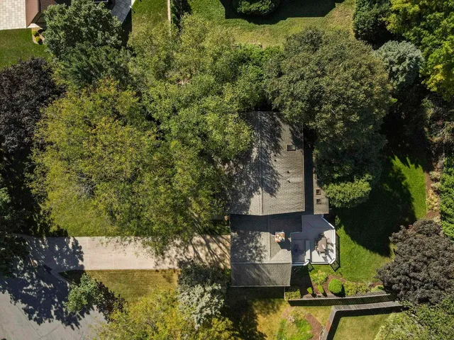 $769,900 | 6 Pintail Circle, Madison, WI 53717