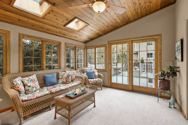 $769,900 | 6 Pintail Circle, Madison, WI 53717