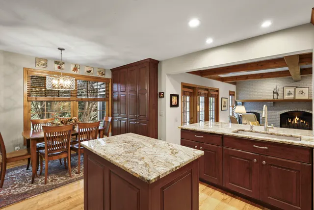 $769,900 | 6 Pintail Circle, Madison, WI 53717