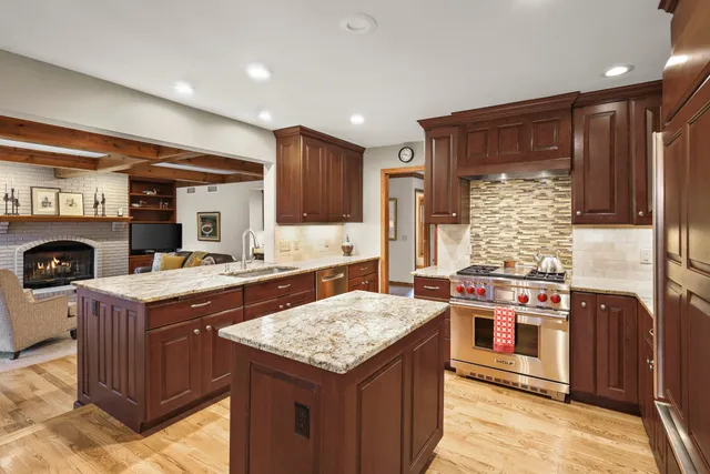 $769,900 | 6 Pintail Circle, Madison, WI 53717