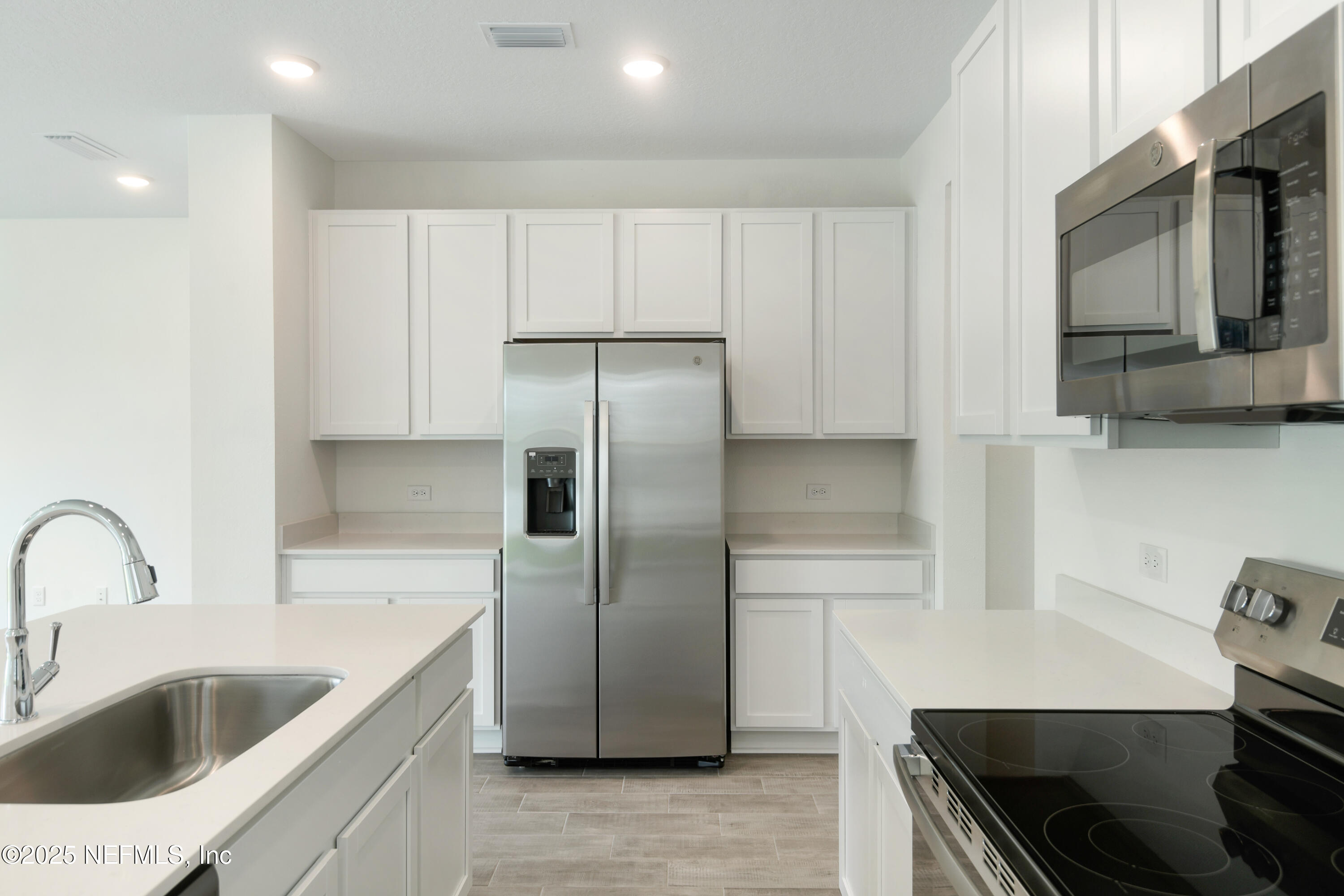 6030 Oracle Road Jacksonville, FL 32205 - Photo 5 of 15 6030 Oracle Court-3