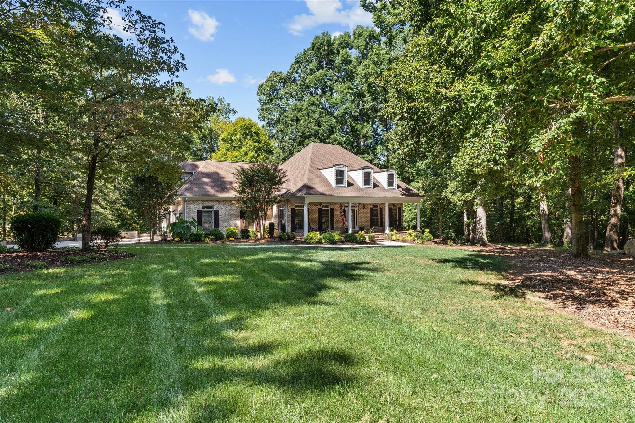 11735 Abernathy Road Charlotte, NC 28216 - Photo 42 of 44 Gallery Image 42