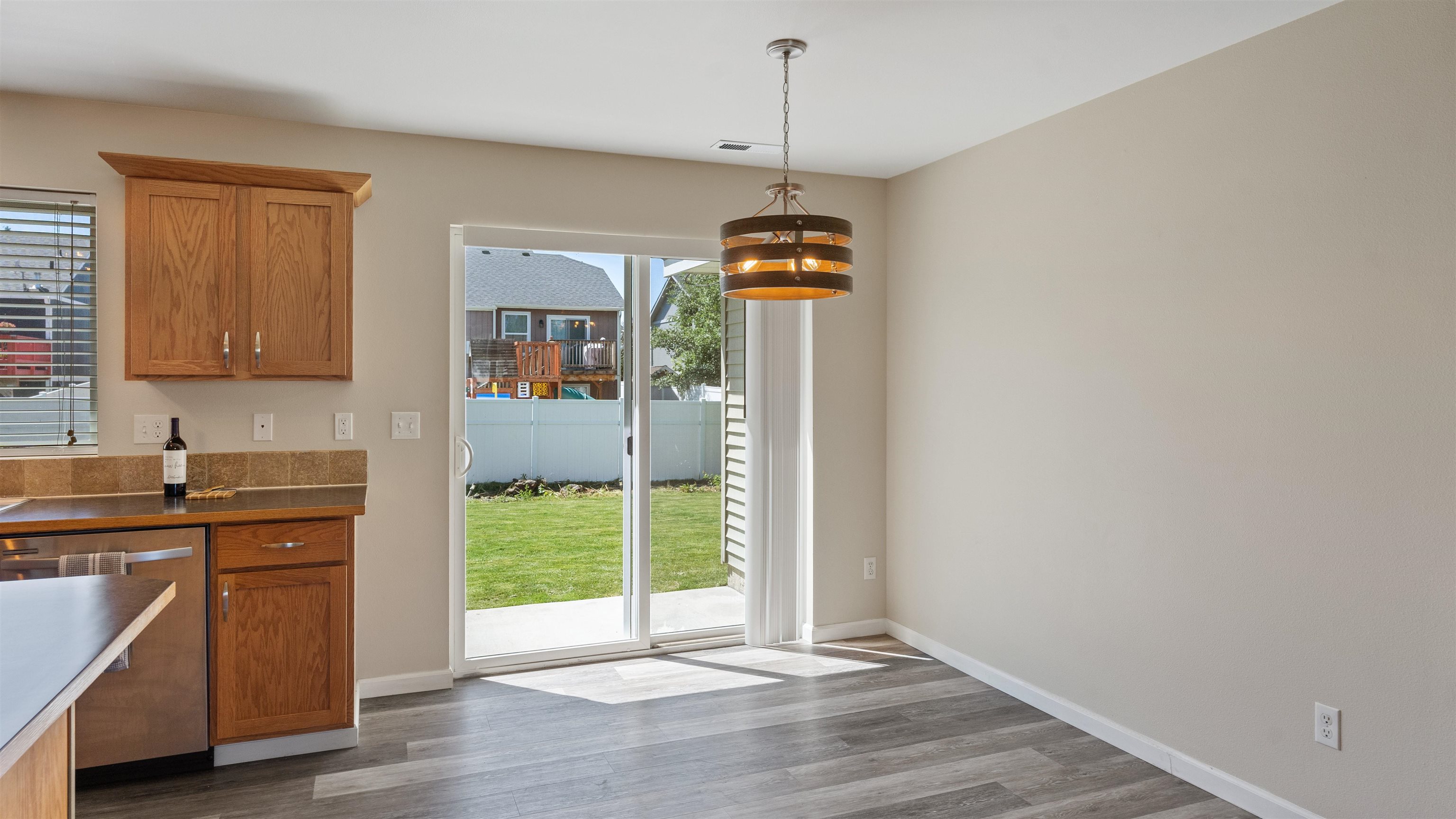 7715 North Maple Street Spokane, WA 99208 - Photo 10 of 19 Gallery Image 10