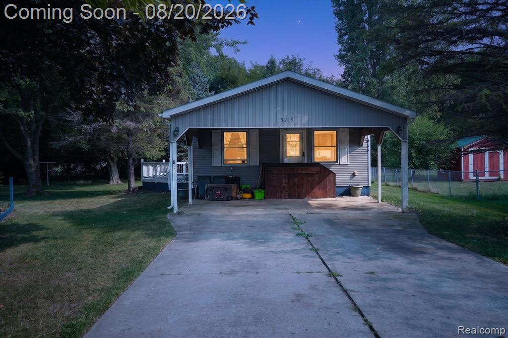 5219 East Carpenter Road Flint, MI 48506 - Photo 1 of 36 Gallery Image 1