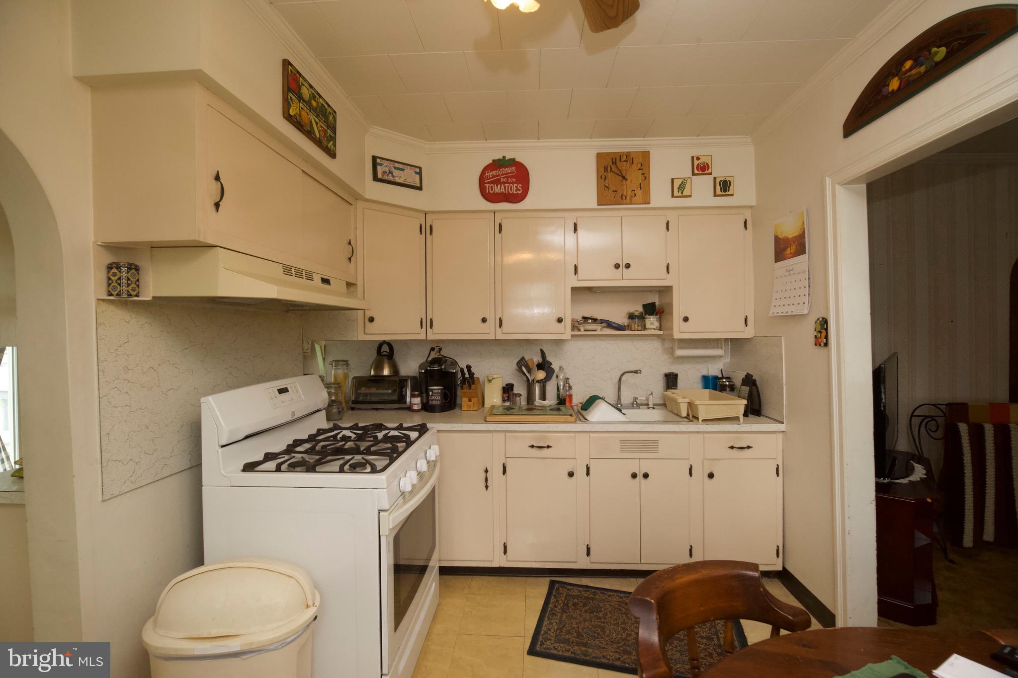 237 South Clinton Avenue Maple Shade, NJ 08052 - Photo 17 of 37 Gallery Image 17