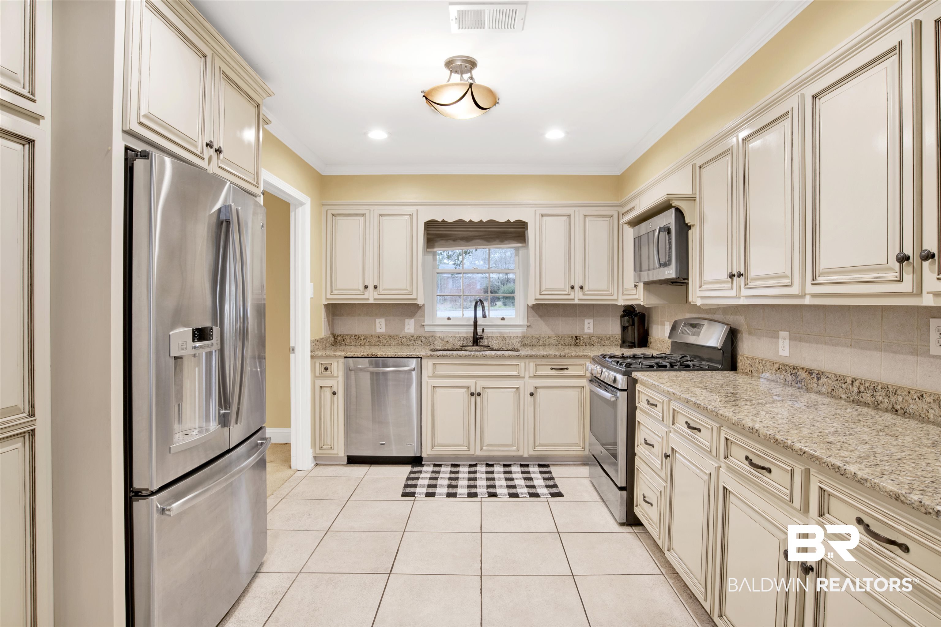 4689 Oak Ridge Road Mobile, AL 36609 - Photo 12 of 40