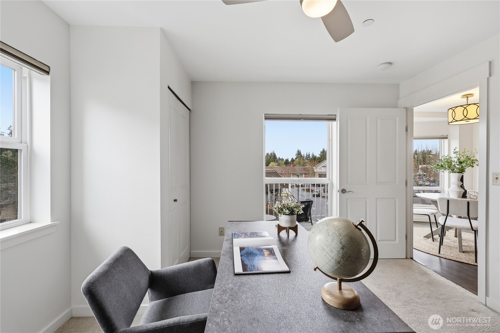300 High School Road Northeast, Unit 300 Bainbridge Island, WA 98110 - Photo 16 of 32