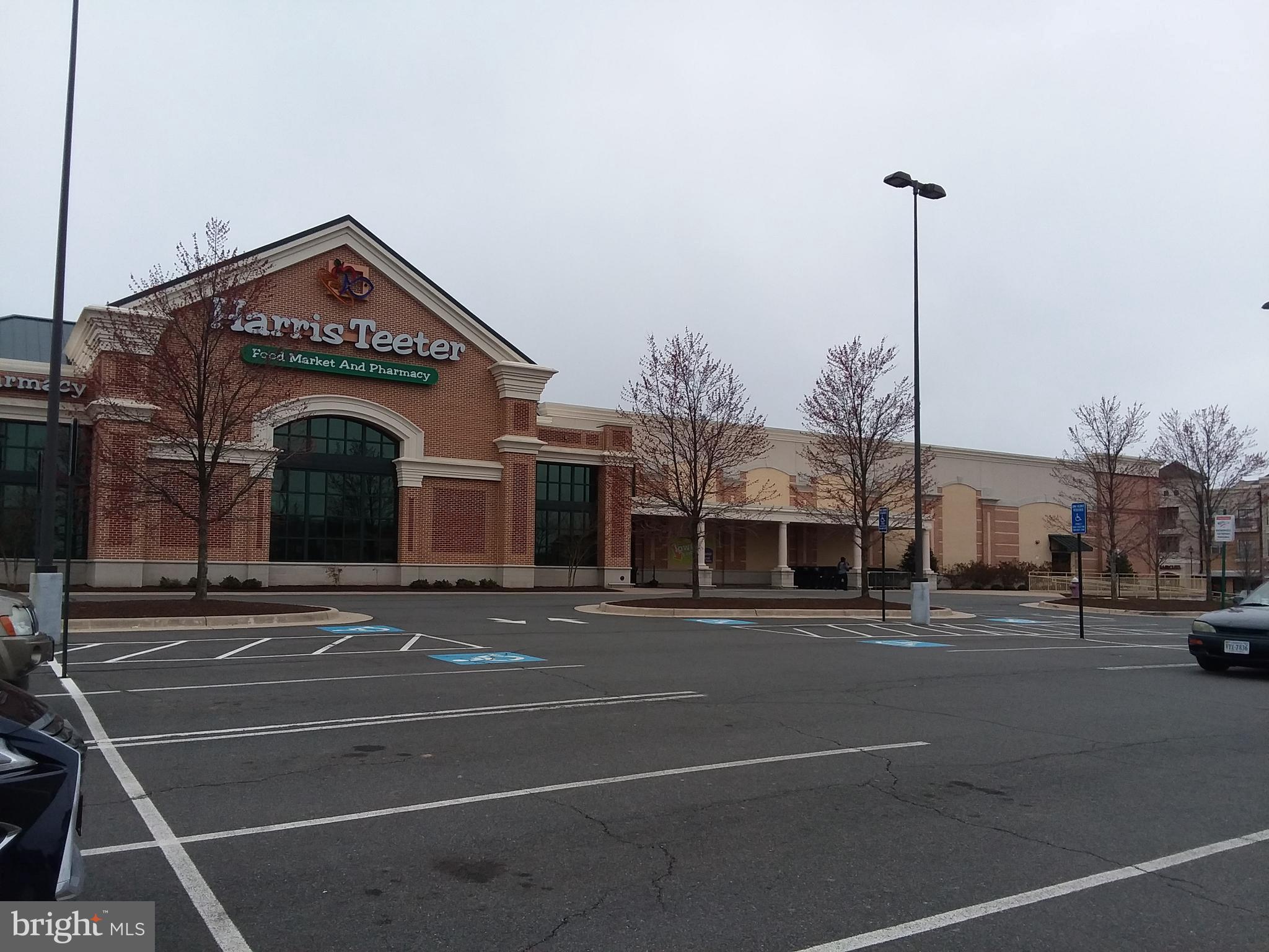 22595 Windsor Locks Square Ashburn, VA 20148 - Photo 22 of 56 View Walk to shopping