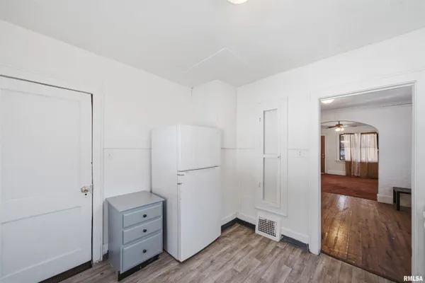 $42,500 | 1419 West John H Gwynn Jr Avenue, Peoria, IL 61605