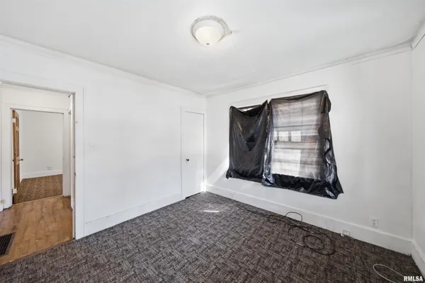 $42,500 | 1419 West John H Gwynn Jr Avenue, Peoria, IL 61605