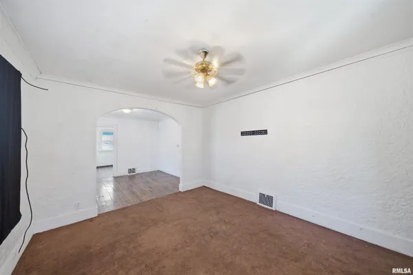 $42,500 | 1419 West John H Gwynn Jr Avenue, Peoria, IL 61605