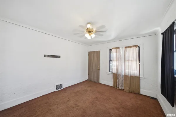 $42,500 | 1419 West John H Gwynn Jr Avenue, Peoria, IL 61605
