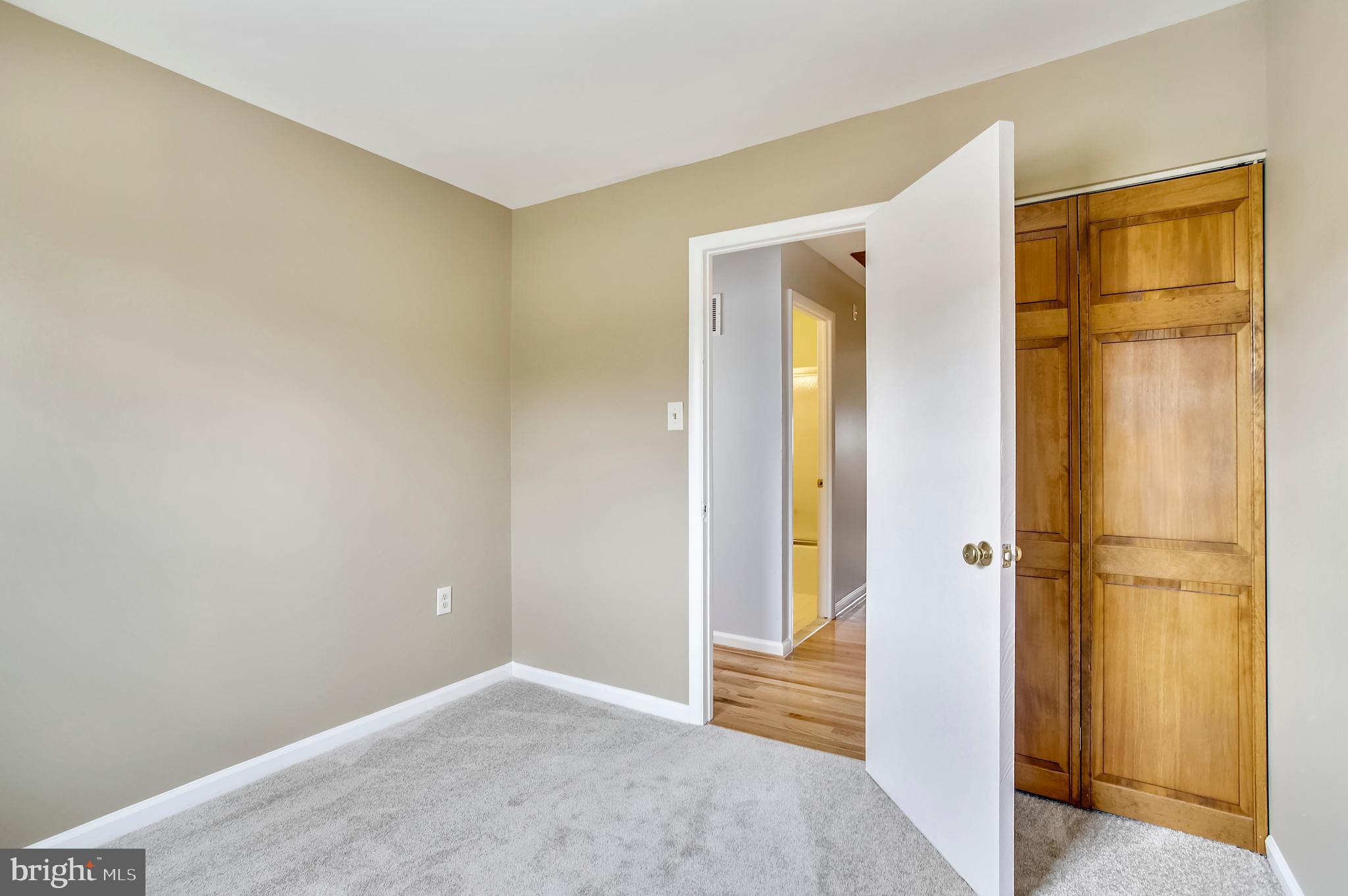 5633 Selford Road Baltimore, MD 21227 - Photo 16 of 44