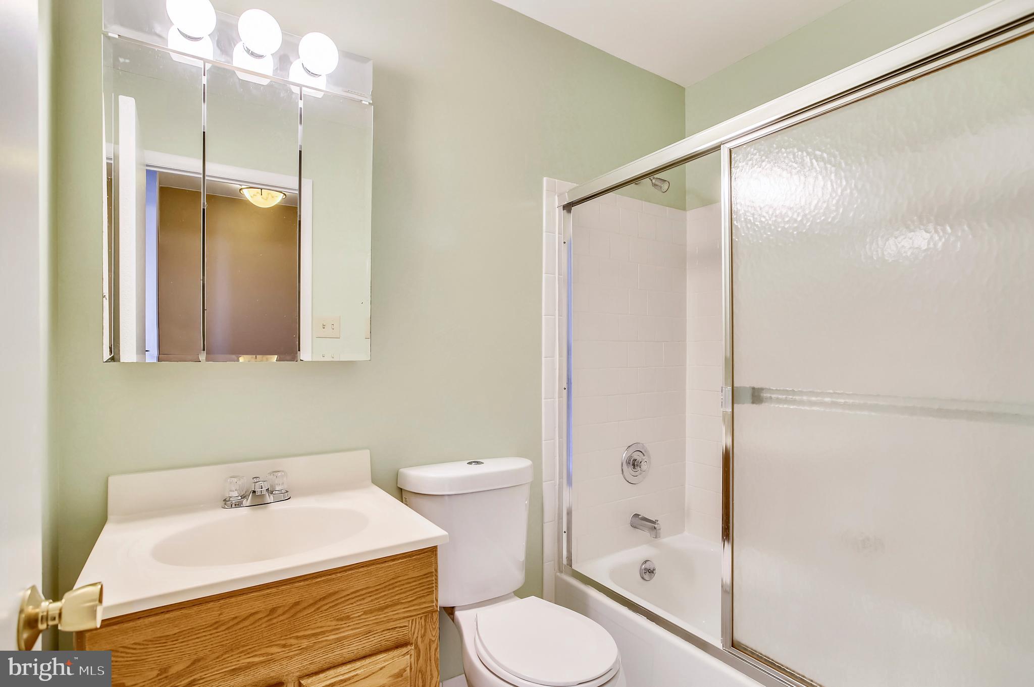 5633 Selford Road Baltimore, MD 21227 - Photo 26 of 44