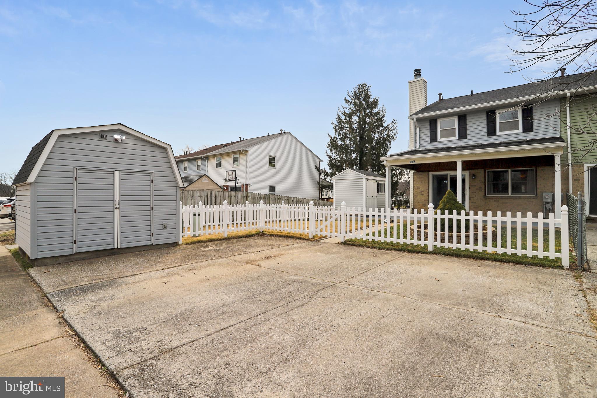 5633 Selford Road Baltimore, MD 21227 - Photo 30 of 44 Parking pad -- room for 2-3 cars