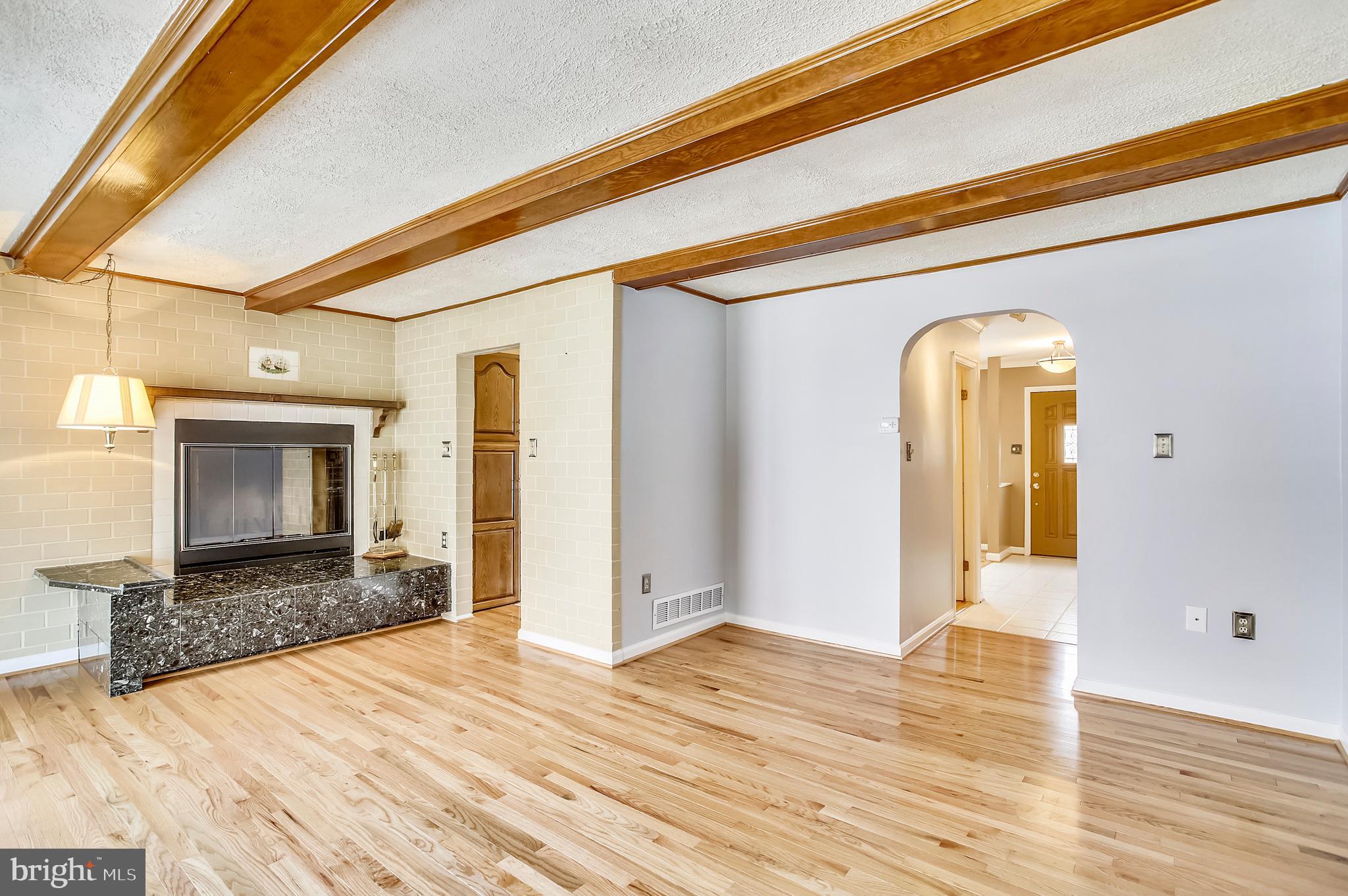 5633 Selford Road Baltimore, MD 21227 - Photo 9 of 44
