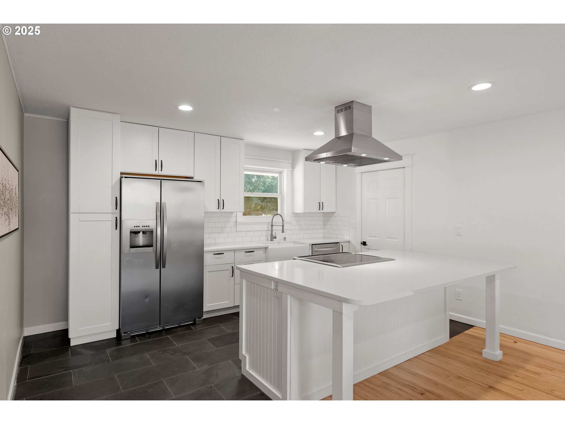 30870 Southwest Boones Ferry Road Wilsonville, OR 97070 - Photo 3 of 24 Gallery Image 3