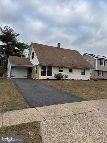 $374,900 | 11 Buxmont Lane, Willingboro, NJ 08046