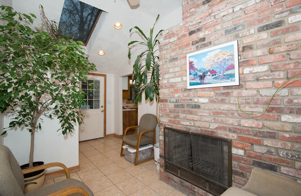 3 Pine Hill Road Swampscott, MA 01907 - Photo 2 of 29 Gallery Image 2
